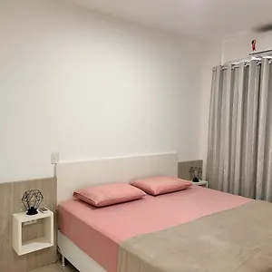 Apto Confortavel Com 3 Quartos Apartamento