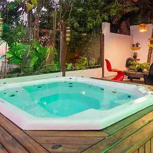 https://house-4-anjinhos.hotelsportoseguro.com